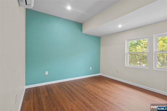 731 Humboldt Street, Secaucus, NJ 07094