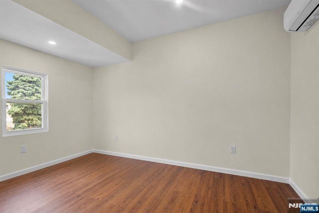 731 Humboldt Street, Secaucus, NJ 07094