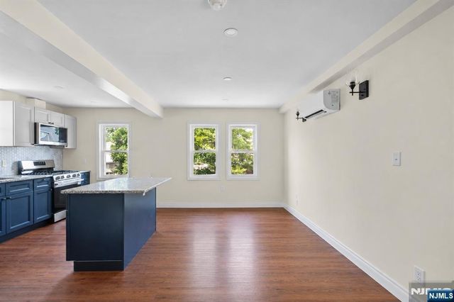 731 Humboldt Street, Secaucus, NJ 07094