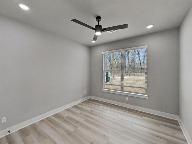 52 Claxton Drive, Bella Vista, AR 72714