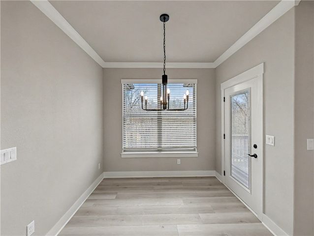 52 Claxton Drive, Bella Vista, AR 72714