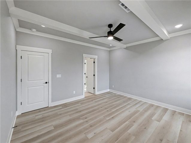 52 Claxton Drive, Bella Vista, AR 72714