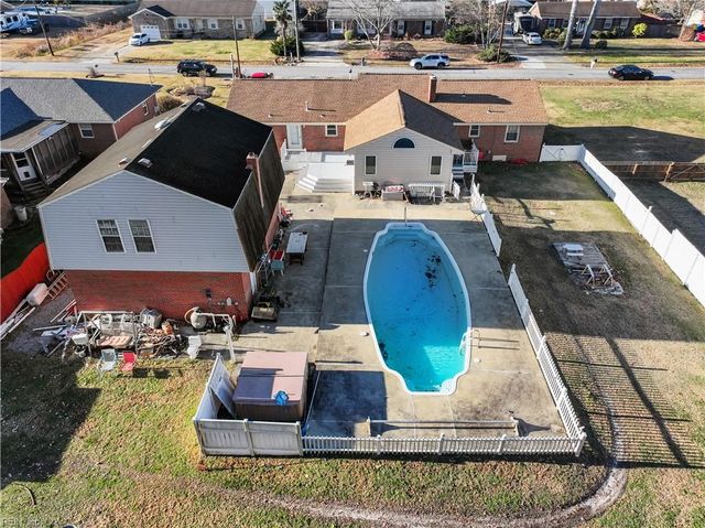 2521 Drum Creek RD, Chesapeake, VA 23321