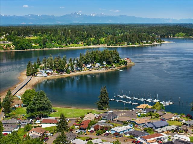 9840 Channel Drive NW, Olympia, WA 98502