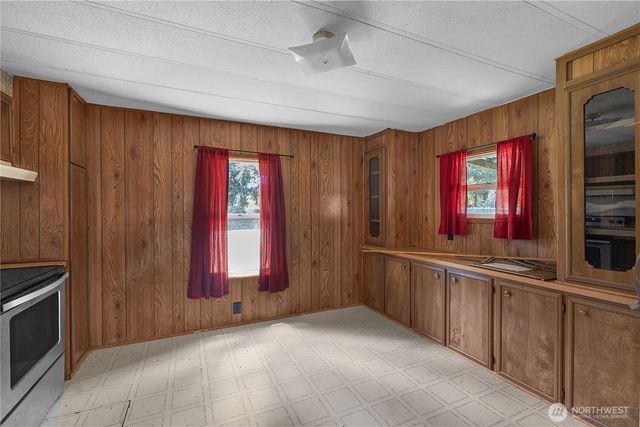9840 Channel Drive NW, Olympia, WA 98502