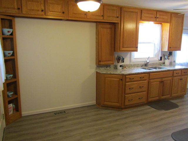 3200 Sandhill Road, Irvine, KY 40336