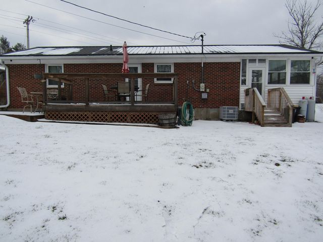 3200 Sandhill Road, Irvine, KY 40336