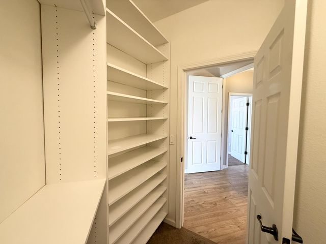 918 Castellona Dr, Newman, CA 95360