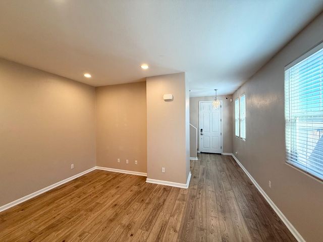 918 Castellona Dr, Newman, CA 95360