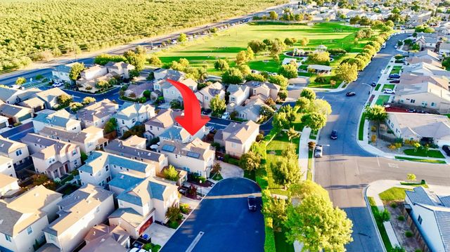 918 Castellona Dr, Newman, CA 95360