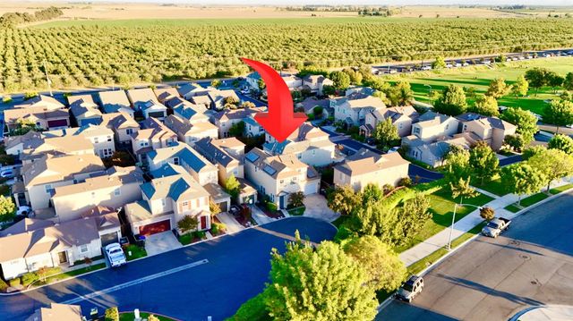 918 Castellona Dr, Newman, CA 95360