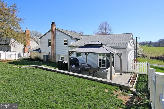 77 E MOHLER CHURCH RD, Ephrata, PA 17522