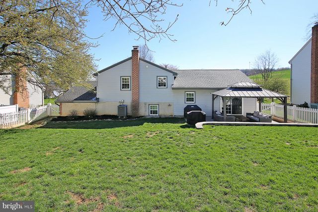 77 E MOHLER CHURCH RD, Ephrata, PA 17522