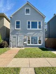 5263 S Central Avenue, Chicago, IL 60638