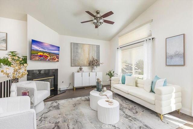 44706 Calle Banuelos, Temecula, CA 92592