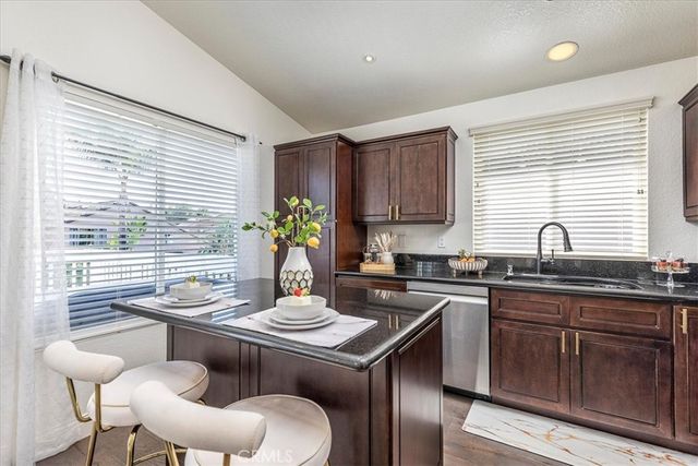 44706 Calle Banuelos, Temecula, CA 92592