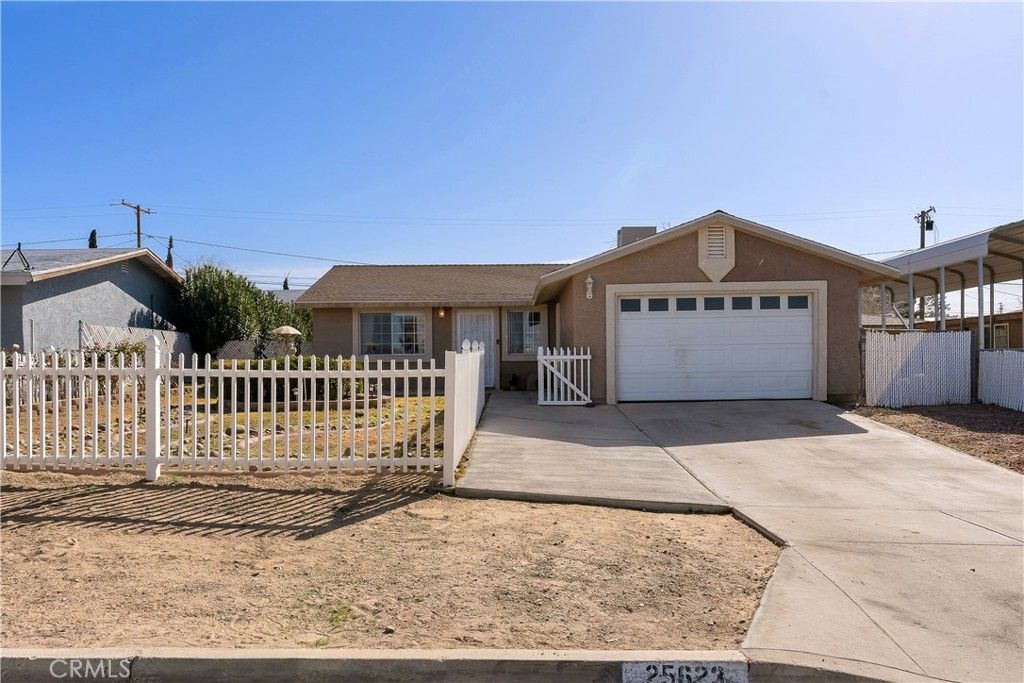 Image 1 of property listing at 25623 Anderson Avenue, Barstow, CA 92311