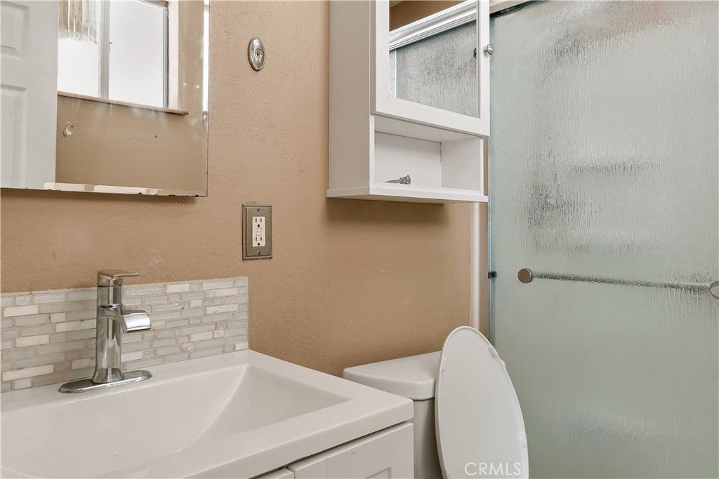 Image 16 of property listing at 25623 Anderson Avenue, Barstow, CA 92311