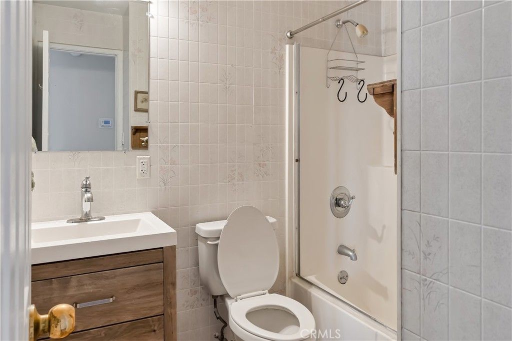 Image 18 of property listing at 25623 Anderson Avenue, Barstow, CA 92311