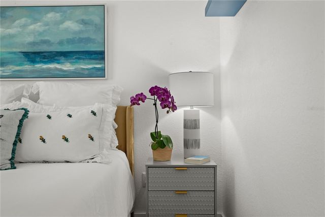 14032 N BAYSHORE DRIVE, Madeira Beach, FL 33708