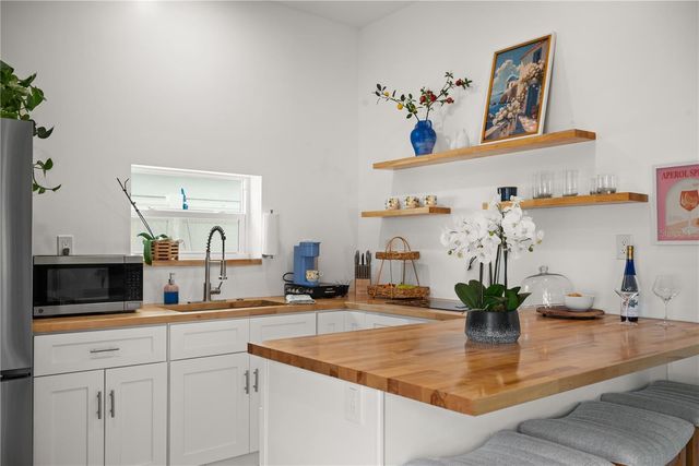 14032 N BAYSHORE DRIVE, Madeira Beach, FL 33708