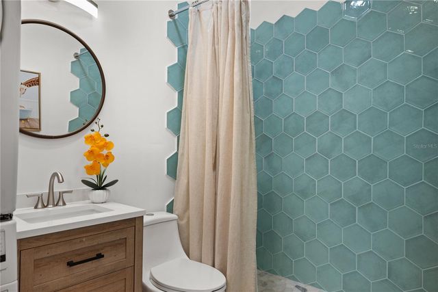 14032 N BAYSHORE DRIVE, Madeira Beach, FL 33708