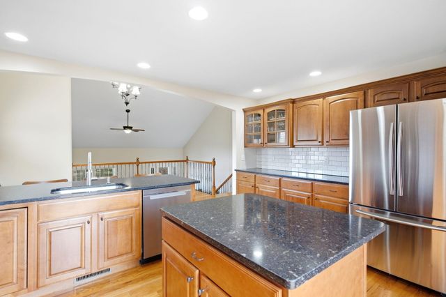 1609 ANDRETTI CIR, Columbia, MO 65201