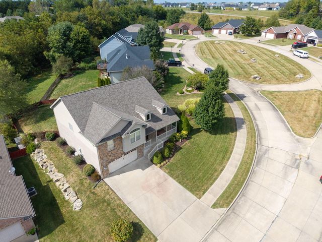 1609 ANDRETTI CIR, Columbia, MO 65201