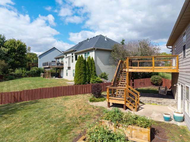 1609 ANDRETTI CIR, Columbia, MO 65201