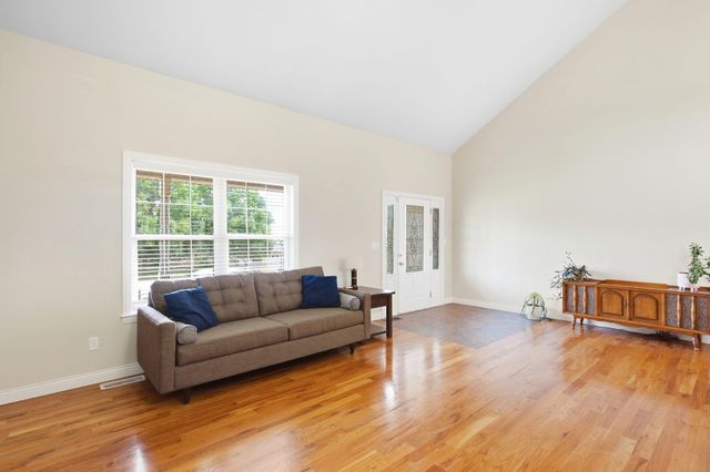 1609 ANDRETTI CIR, Columbia, MO 65201