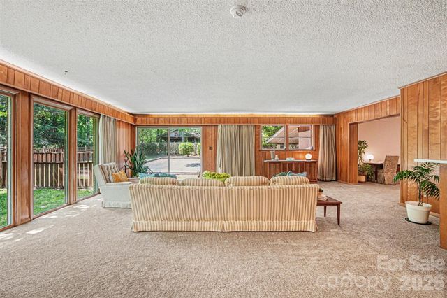 4316 Bellwood Lane, Charlotte, NC 28270