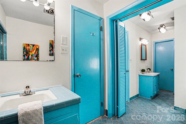 4316 Bellwood Lane, Charlotte, NC 28270