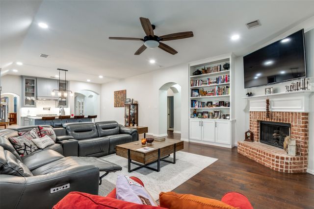 671 Danielle Court, Rockwall, TX 75087