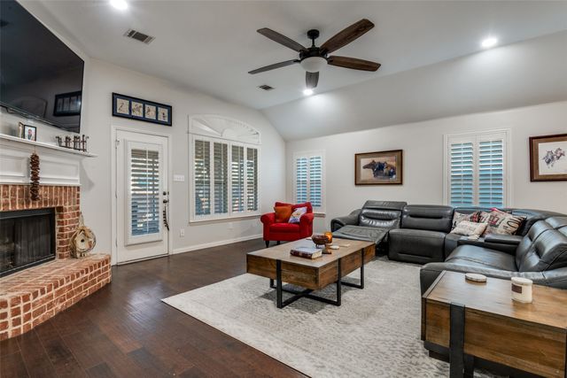 671 Danielle Court, Rockwall, TX 75087