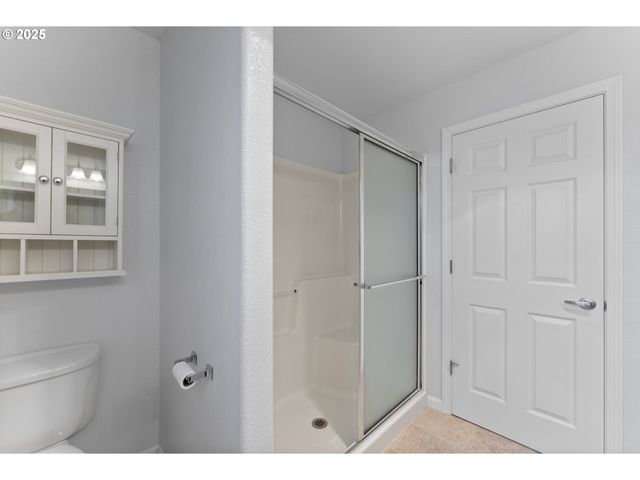 351 ASHWOOD St, Sutherlin, OR 97479