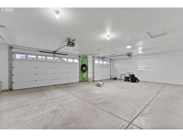 351 ASHWOOD St, Sutherlin, OR 97479