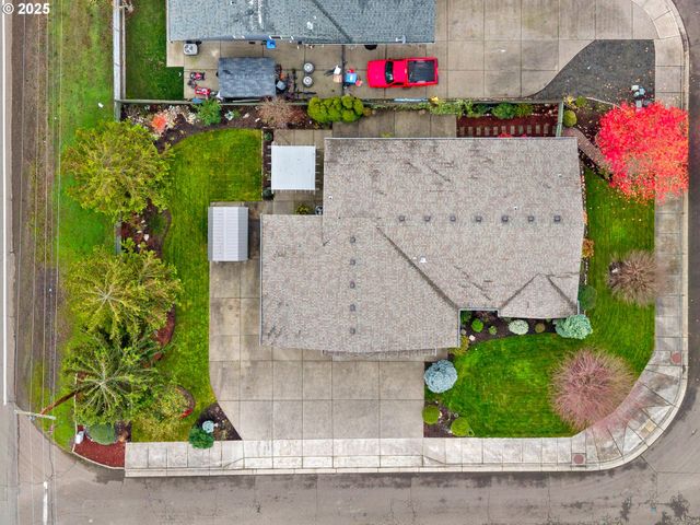 351 ASHWOOD St, Sutherlin, OR 97479