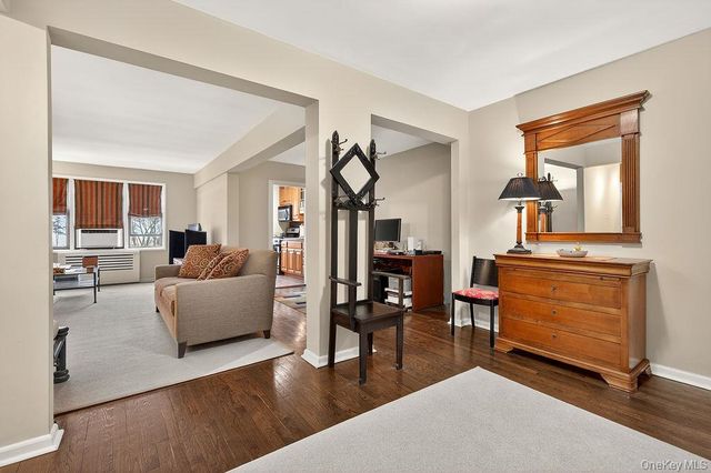 485 E Lincoln Avenue 503, Mount Vernon, NY 10552