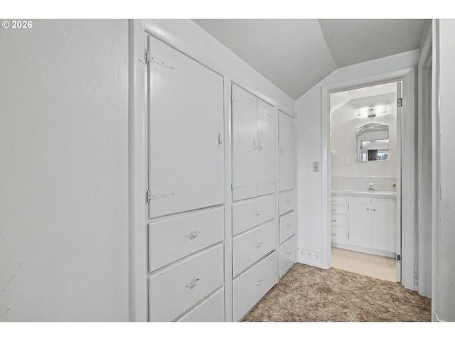 1420 9TH Ave, Longview, WA 98632