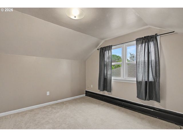 1420 9TH Ave, Longview, WA 98632