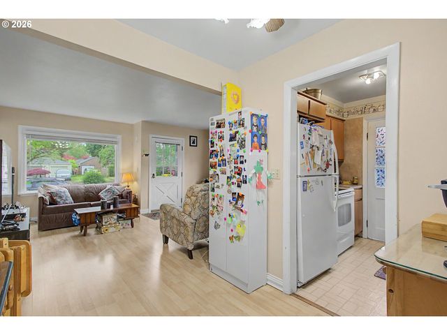 1420 9TH Ave, Longview, WA 98632