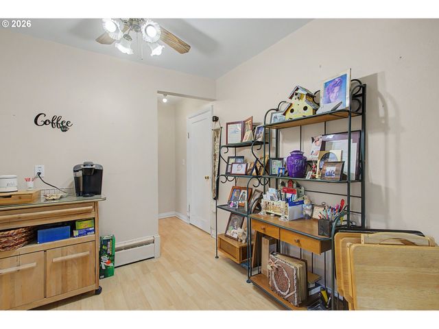 1420 9TH Ave, Longview, WA 98632