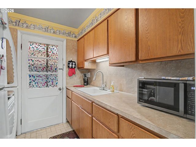 1420 9TH Ave, Longview, WA 98632