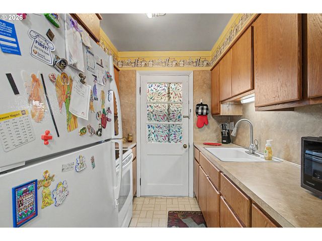 1420 9TH Ave, Longview, WA 98632