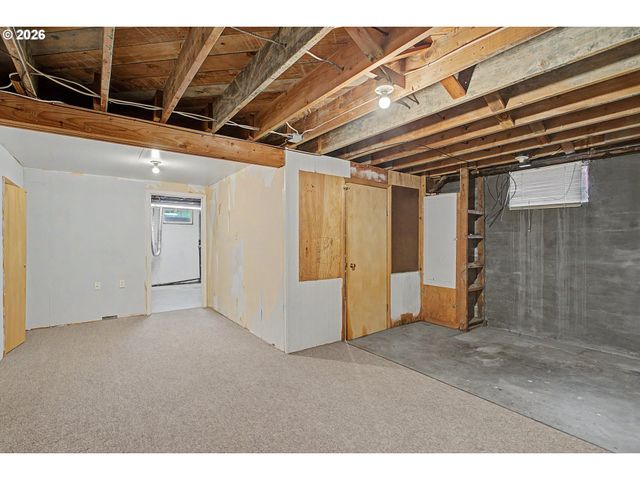 1420 9TH Ave, Longview, WA 98632