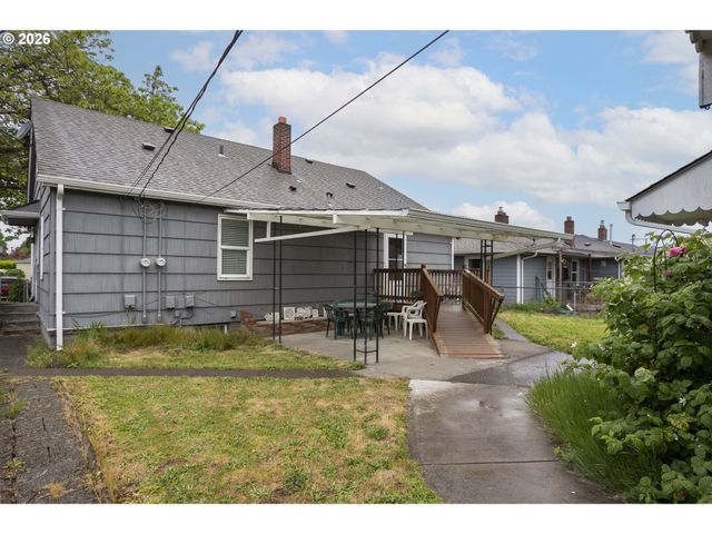 1420 9TH Ave, Longview, WA 98632