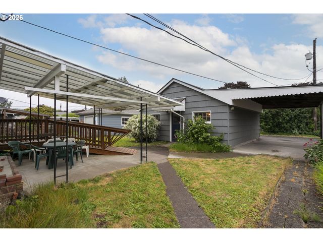 1420 9TH Ave, Longview, WA 98632
