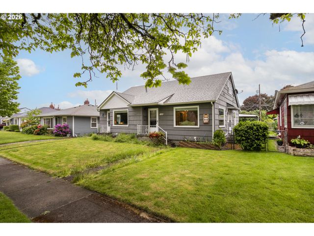 1420 9TH Ave, Longview, WA 98632