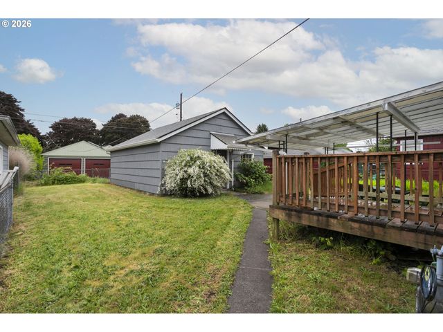 1420 9TH Ave, Longview, WA 98632