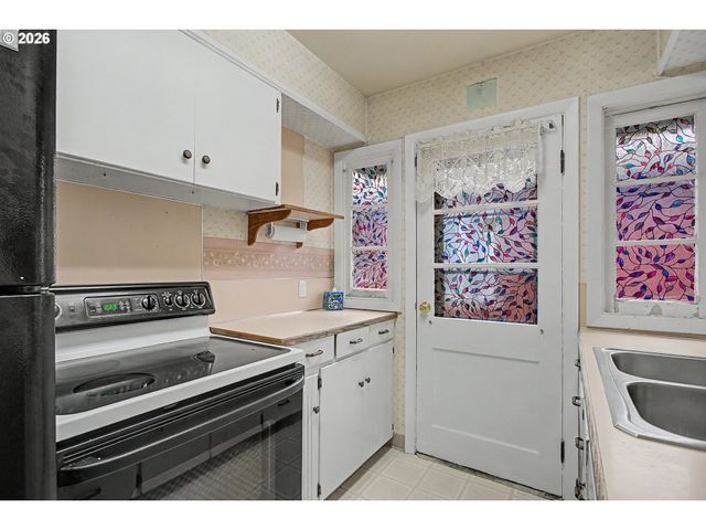 1420 9TH Ave, Longview, WA 98632